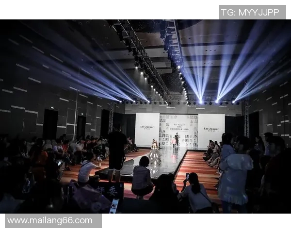 加莱诺的艺术之旅探索与创新在当代艺术中的重要性与影响力